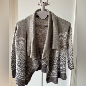 Cardigan sweater